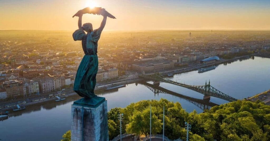 visit budapest